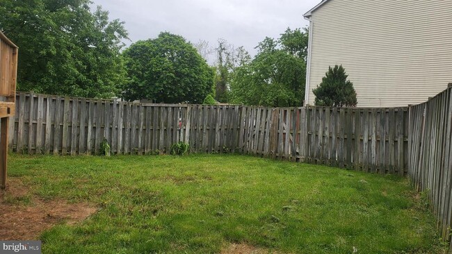 Building Photo - 6539 Huntshire Dr