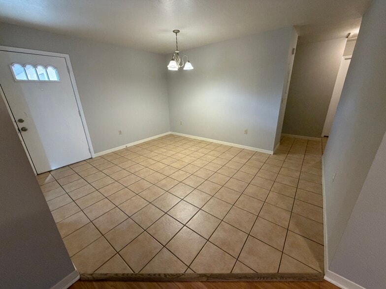 Dining Area - 818 Placid Lakes Blvd