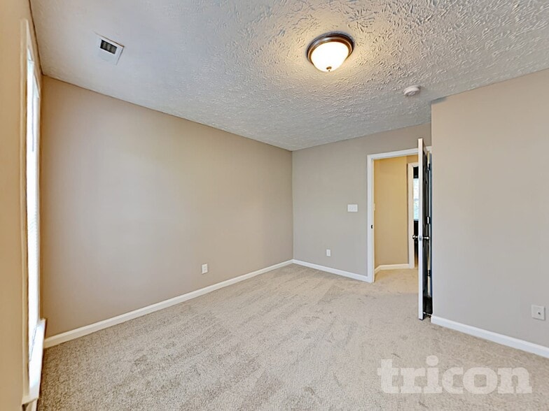 Building Photo - 3328 Neptune Dr