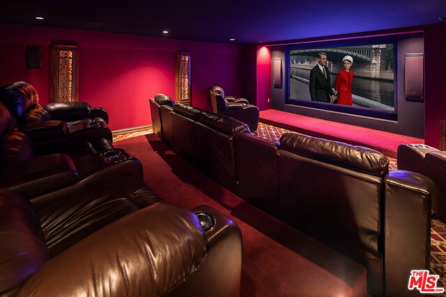 Building Photo - 704 N Arden Dr