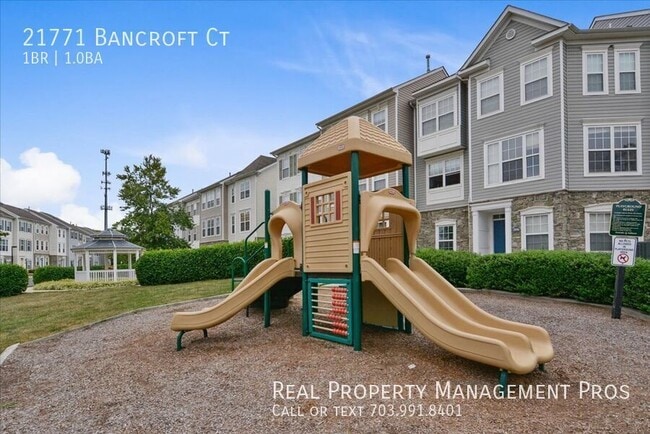 Building Photo - 21771 Bancroft Ct
