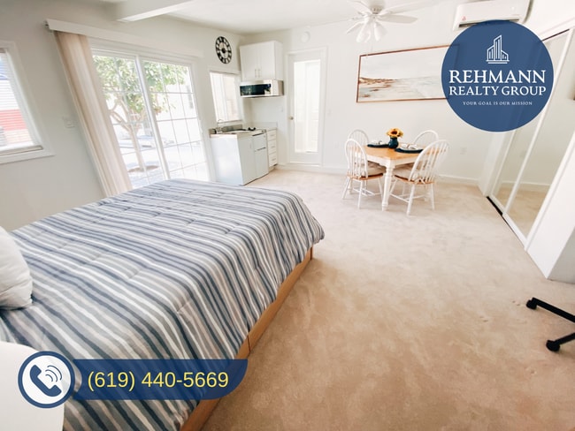 Building Photo - 2404 Chatsworth Blvd