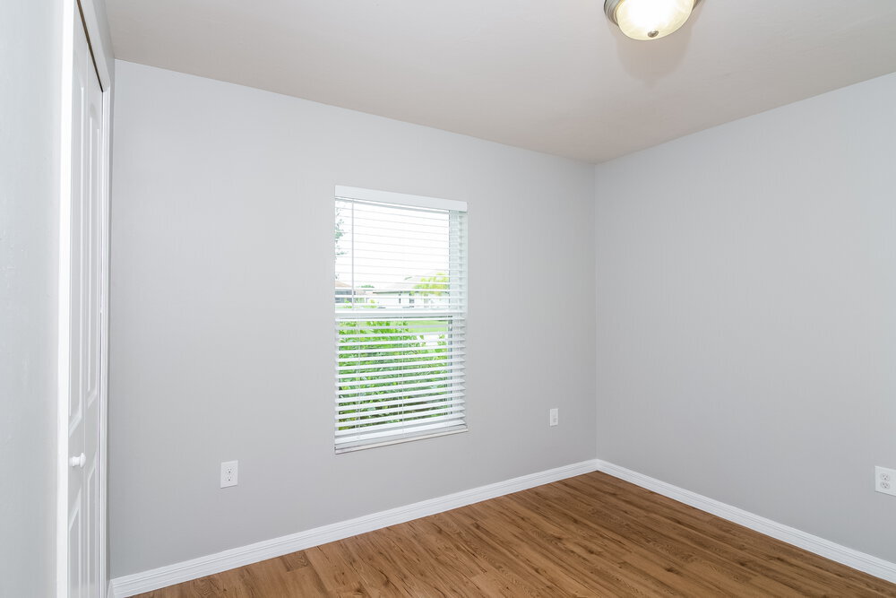 Building Photo - 626 SW 22nd Terrace