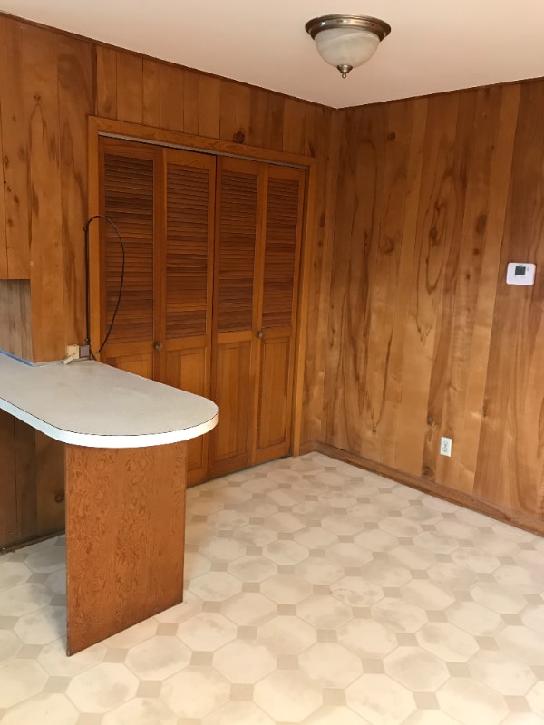 Building Photo - 701 Oak St