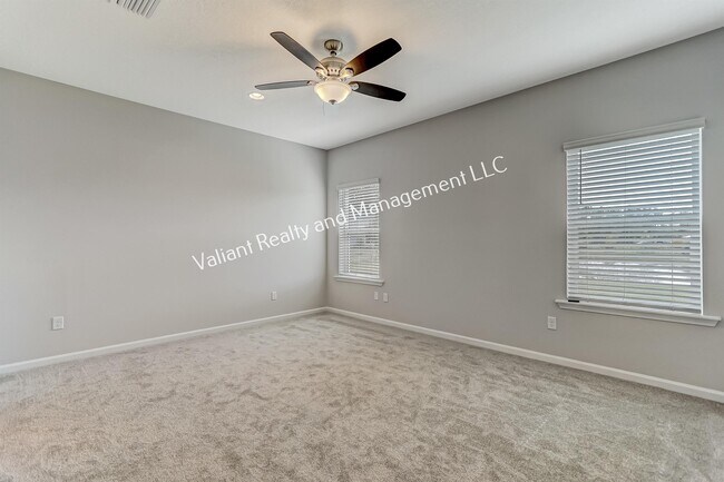 Building Photo - 278 Holly Forest Dr