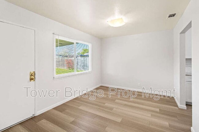 Building Photo - 6405 Friday Cir