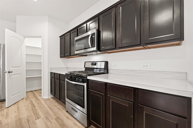 Building Photo - 21522 Violet Rdg Rd