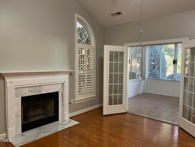 Building Photo - 1021 Thistle Briar Pl