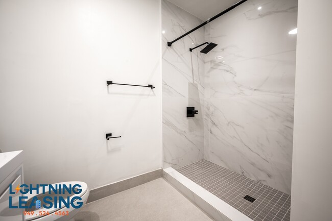 Building Photo - 8811-8815 Burton Way