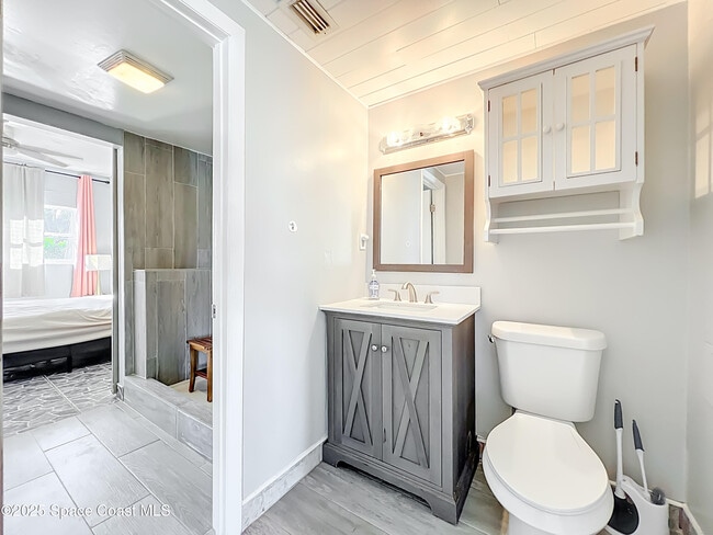 Building Photo - 113 SE 1st St