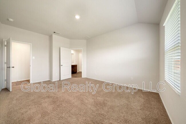 Building Photo - 141 Duckhorn Pass