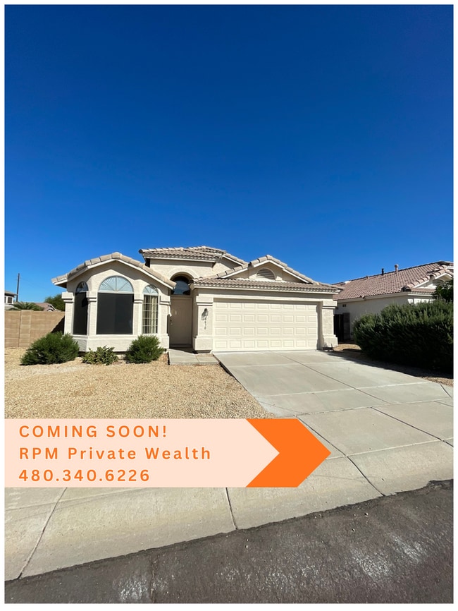 Building Photo - COMING SOON! Beautiful 4 Bedroom 2 Bath Home in Phoenix!