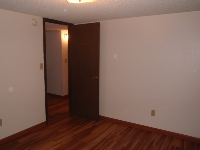 Building Photo - 920 Parkview Way