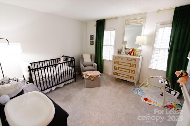 Building Photo - 510 N Poplar St
