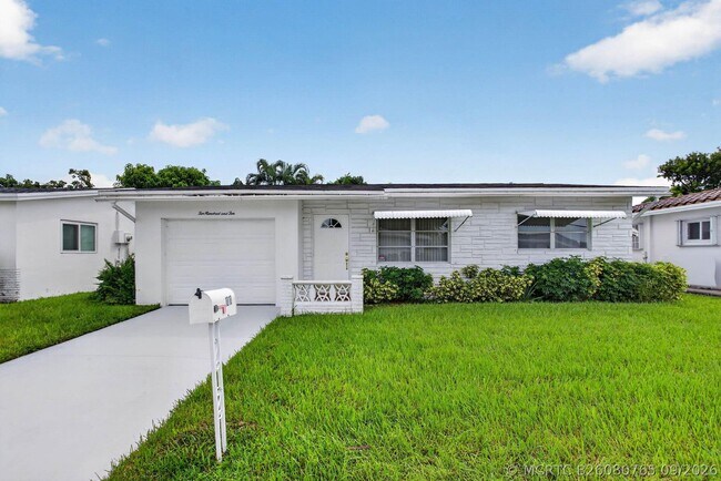 Building Photo - 1010 NW 72nd Terrace