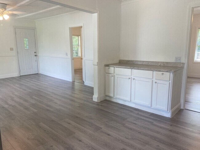 Building Photo - Single Family Home in Branson