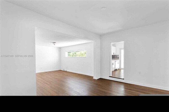 Building Photo - Southwest 26th Street, Miami, FL 33133 - 3 BR 2 BA single-family home