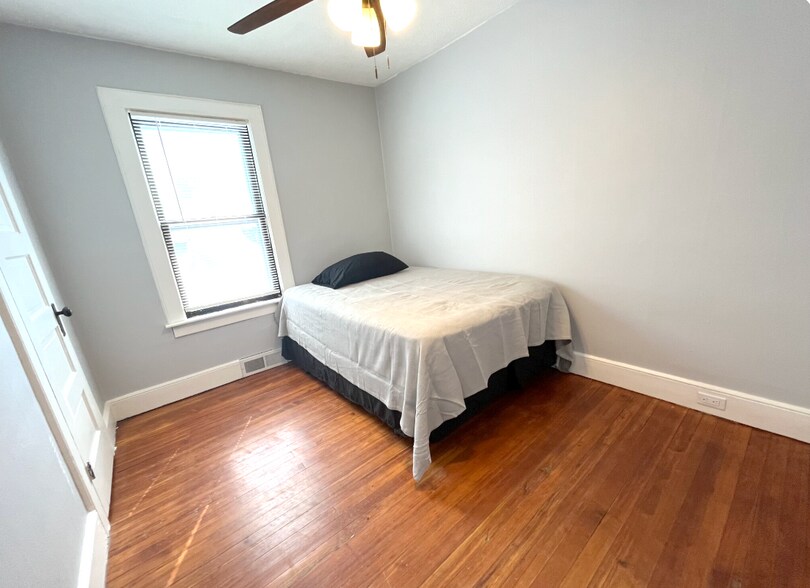 Building Photo - 113 Crestmont Rd