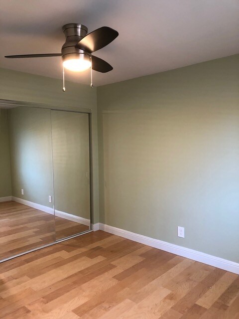 Building Photo - 504 Roosevelt Ave