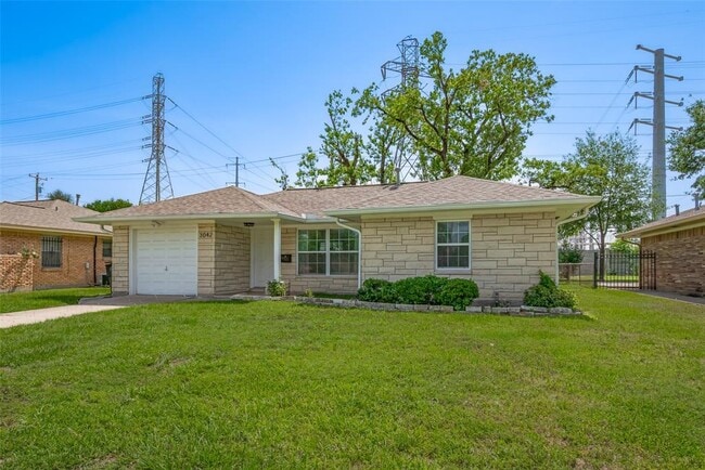 Building Photo - 3042 Oak Forest Dr