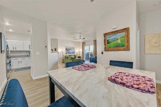 Building Photo - 8737 Red Brook Dr