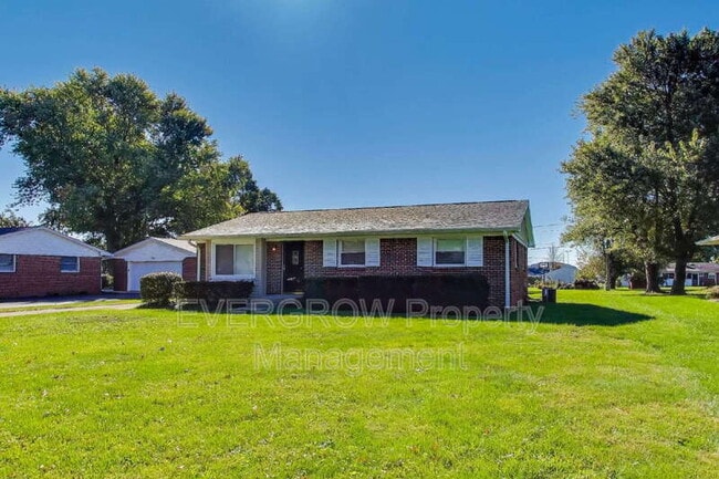 Building Photo - 705 Orchard Ln