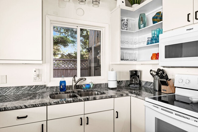 Building Photo - 1802 Minnesota Ave