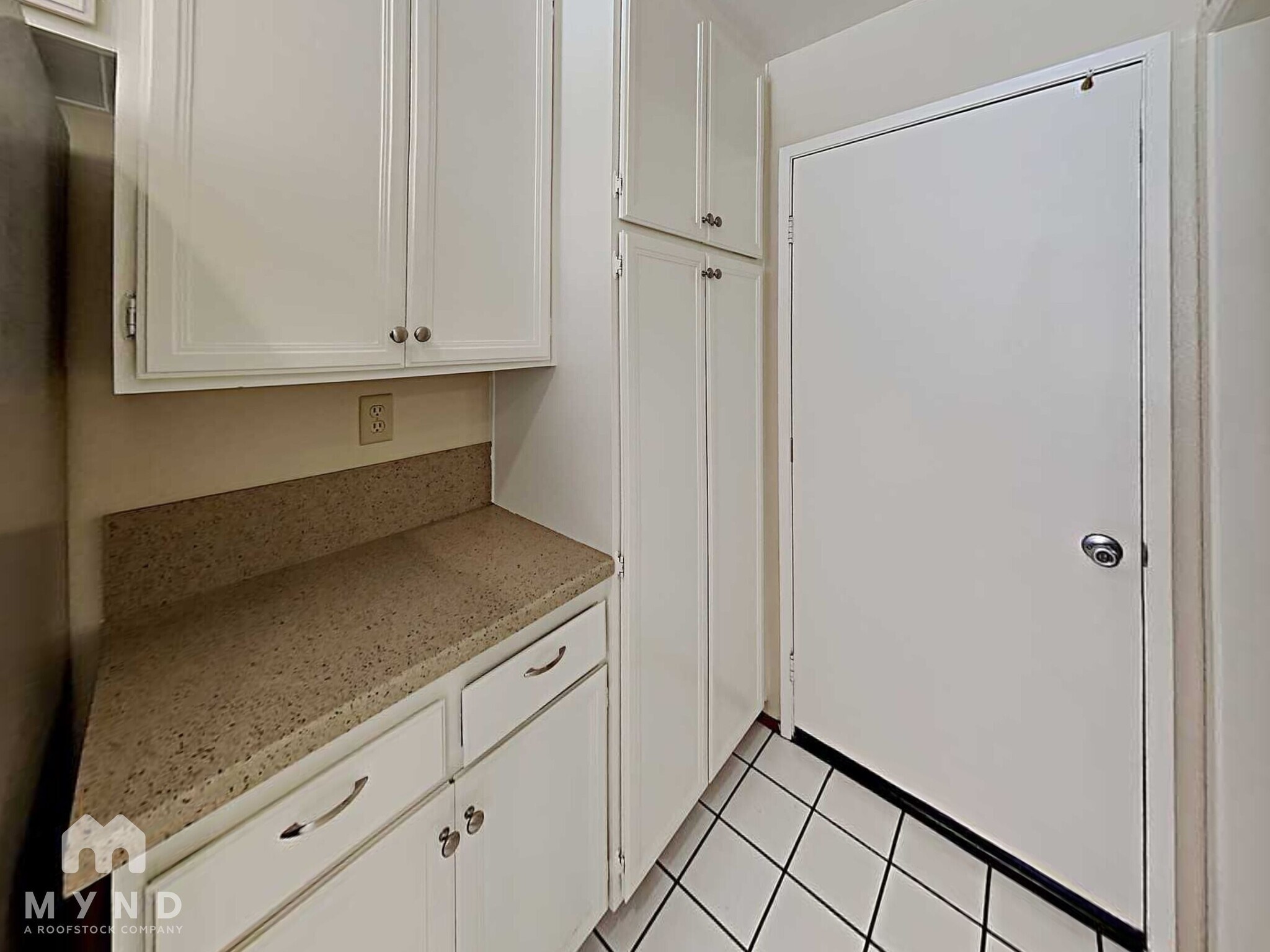 Building Photo - 3627 Cheshire Ave