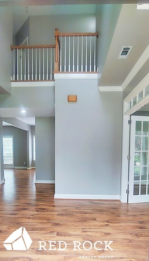 Building Photo - Beautiful 4 BR,  2.5 Bath Home in Oak Mountain School District Available Now