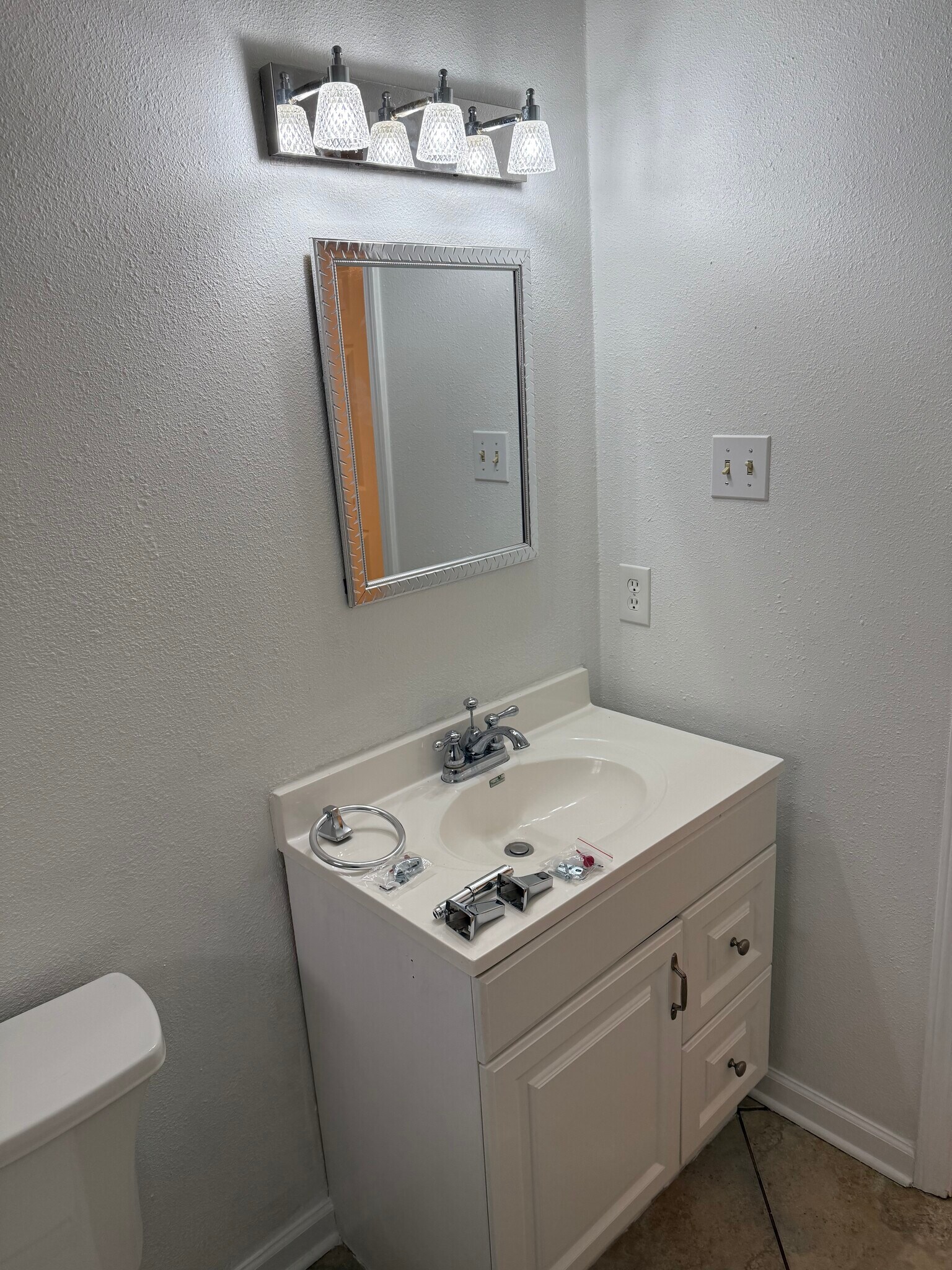 Building Photo - 1240 Avenue A