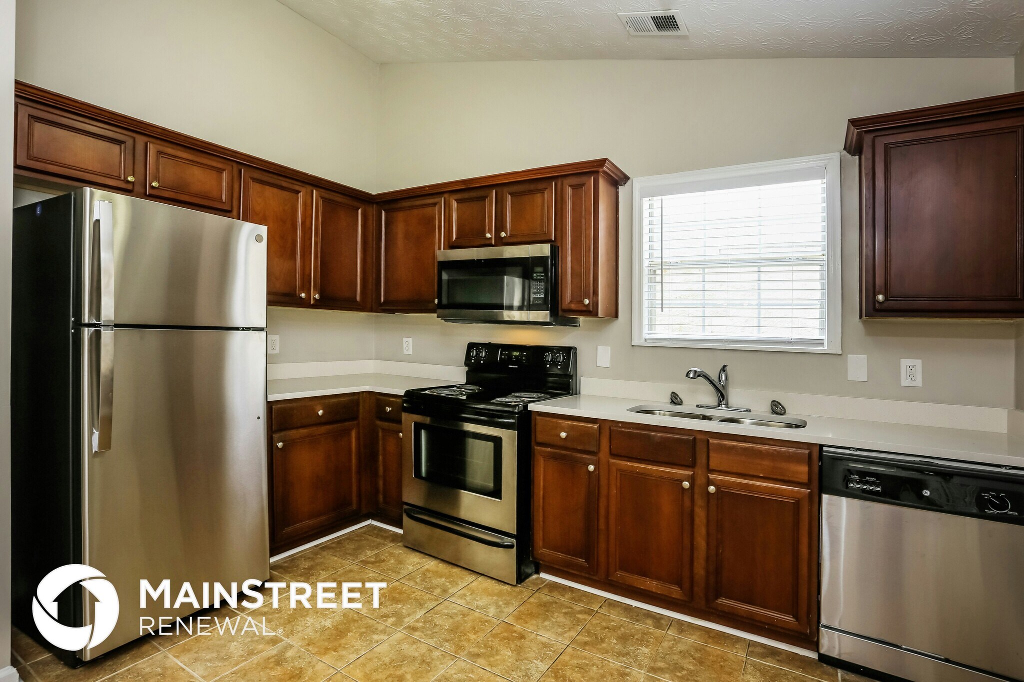 Building Photo - 4150 Riverbank Ct