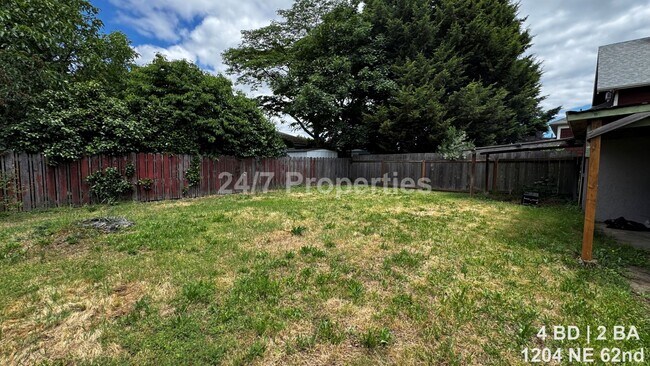 Building Photo - Charming 4 BD | 2 BA Bungalow with A/C - North Tabor