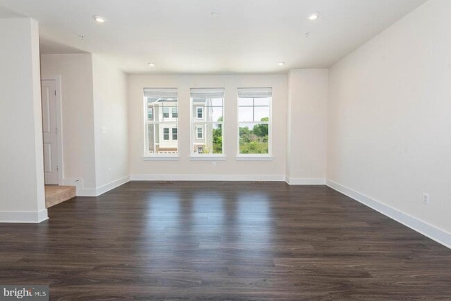 Building Photo - 8380 Amber Beacon Cir