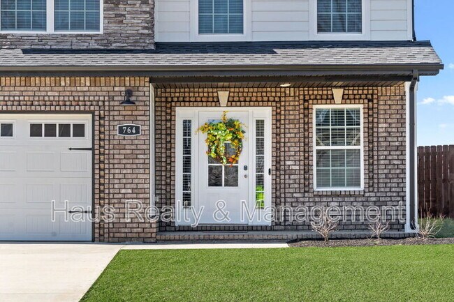 Building Photo - 764 Lillian Grace Dr