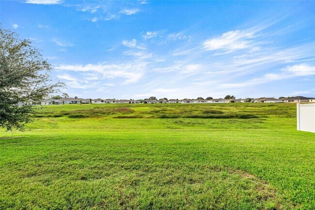 Building Photo - 5826 SW 83rd Ln