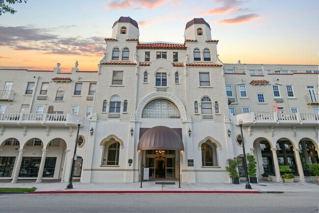 Building Photo - 235 Sunrise Ave