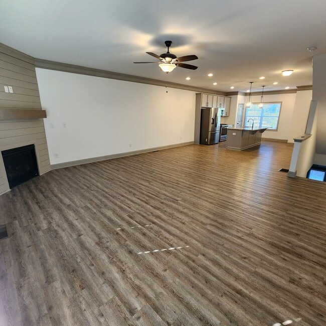 Building Photo - 419 Stovall Pl