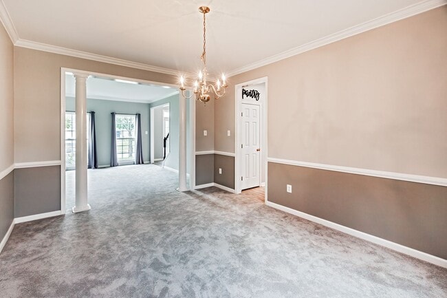 Building Photo - 917 Benalli Dr