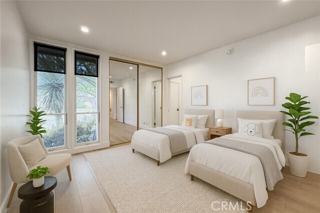Building Photo - 4575 De Celis Pl