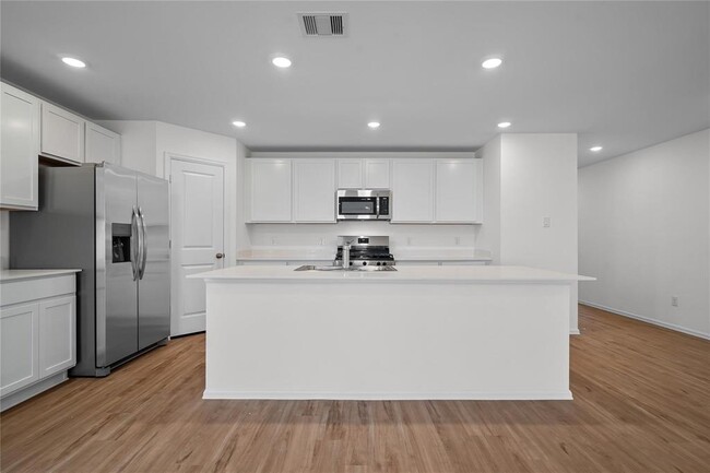 Building Photo - 5111 Sunvalley Bend Dr