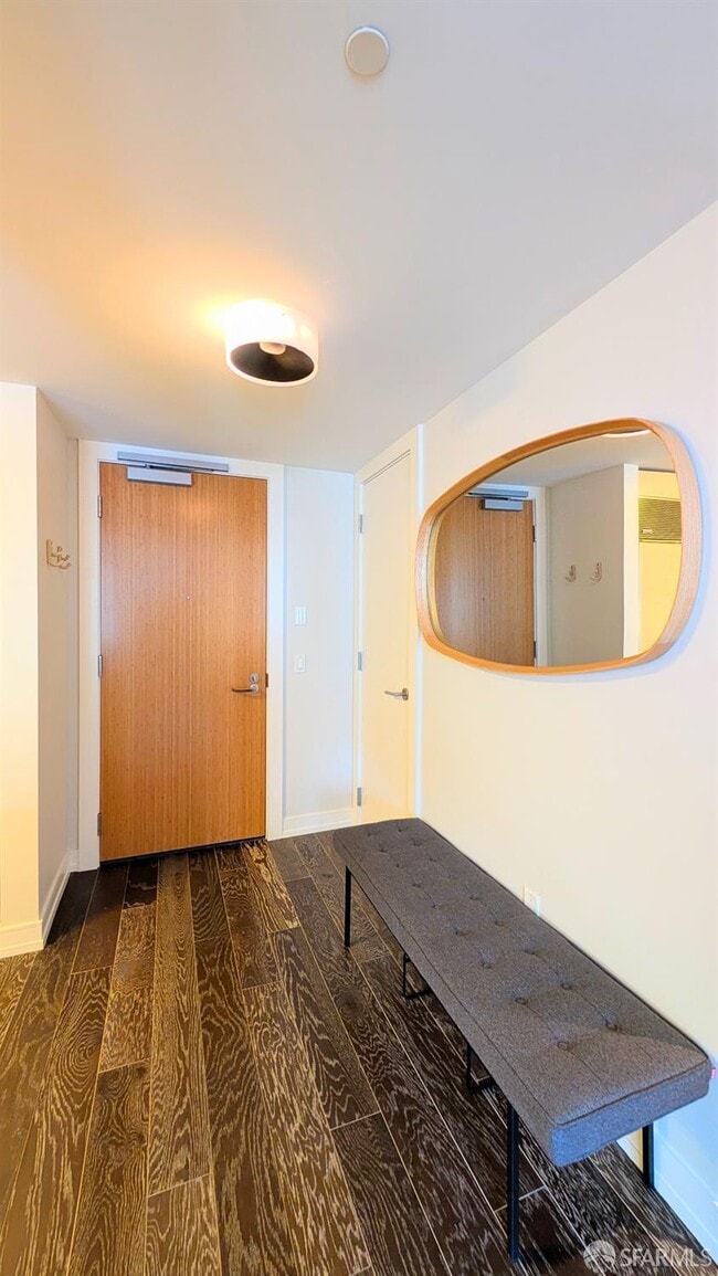 Building Photo - 301 Mission St