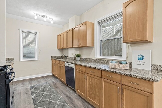 Building Photo - 7 Washburn Terrace