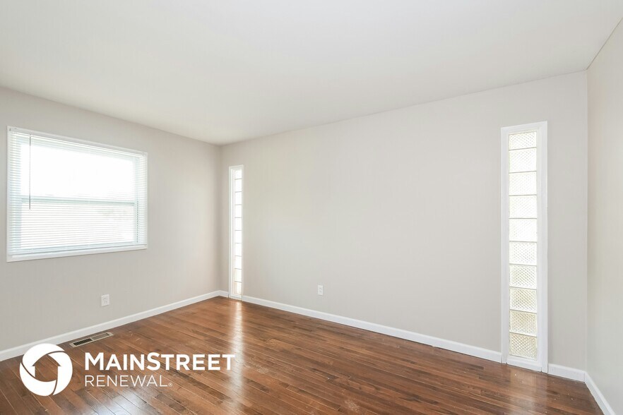 Building Photo - 1765 Talisman Ln