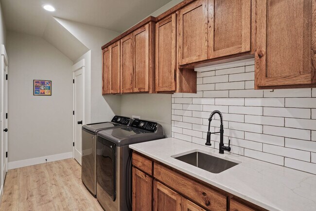 Building Photo - 17110 Crane Dr