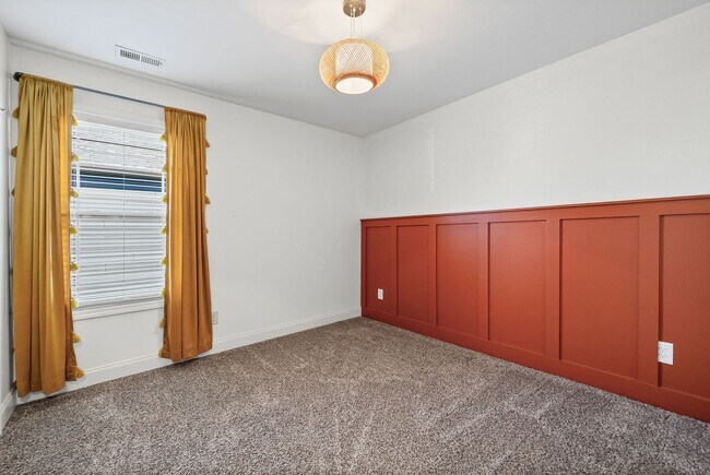 Building Photo - 1796 Rains Rd