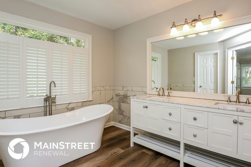 Building Photo - 1090 Swan Mill Ct