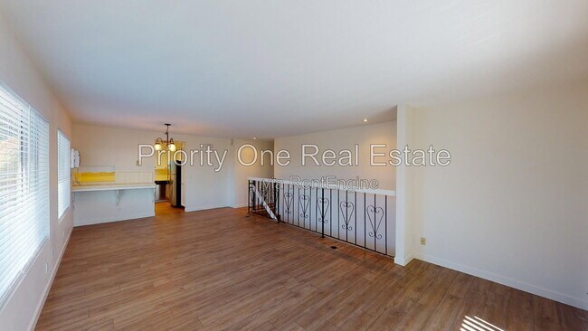 Building Photo - 4476 33rd Pl