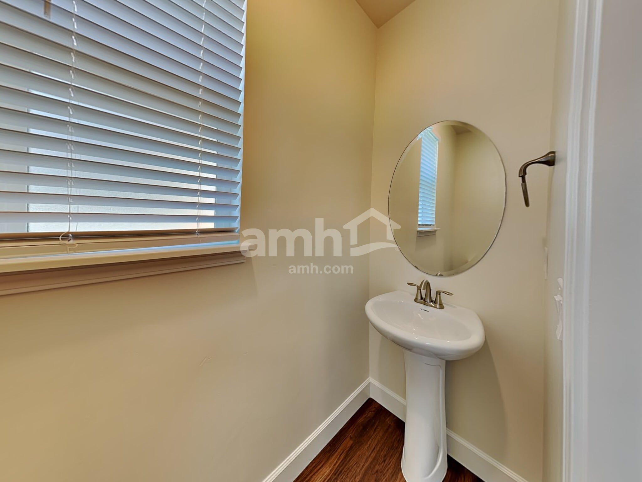 Building Photo - 2330 E Wild Horse Way