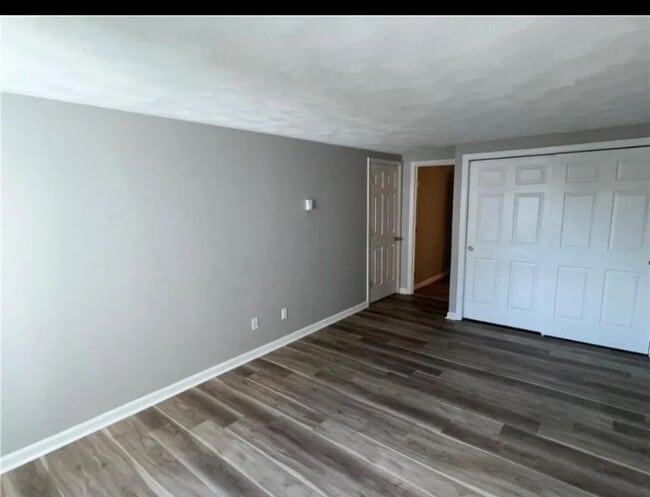 Building Photo - 200 Woodlawn Ave