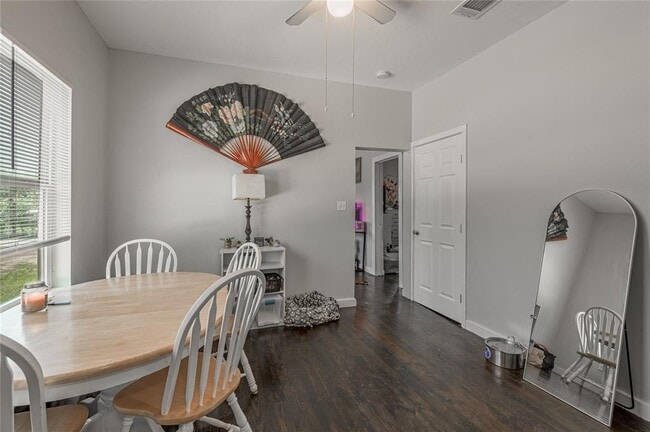 Building Photo - 3210 Elks Dr